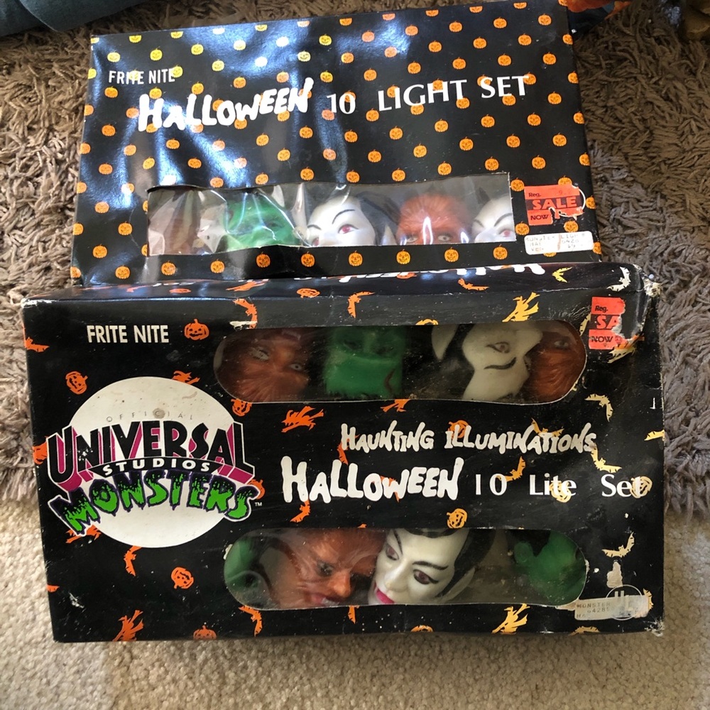 Vintage Universal Halloween Monster 10-Light Set - Black, Orange, Green, White